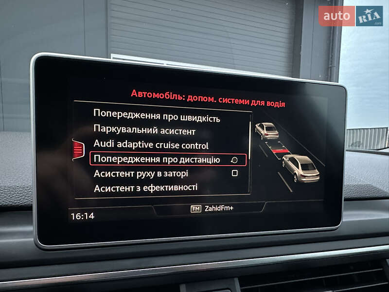 Седан Audi A4 2018 в Мукачево