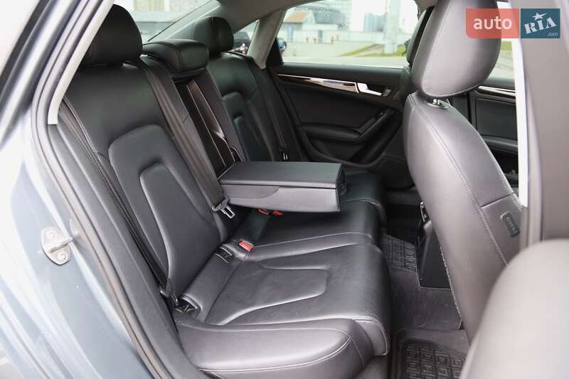 Седан Audi A4 2013 в Києві