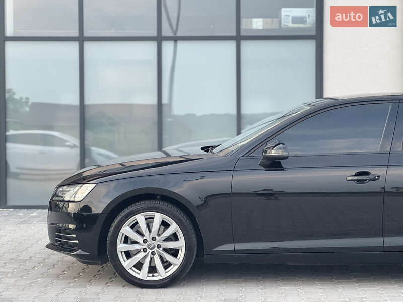 Седан Audi A4 2016 в Тернополі