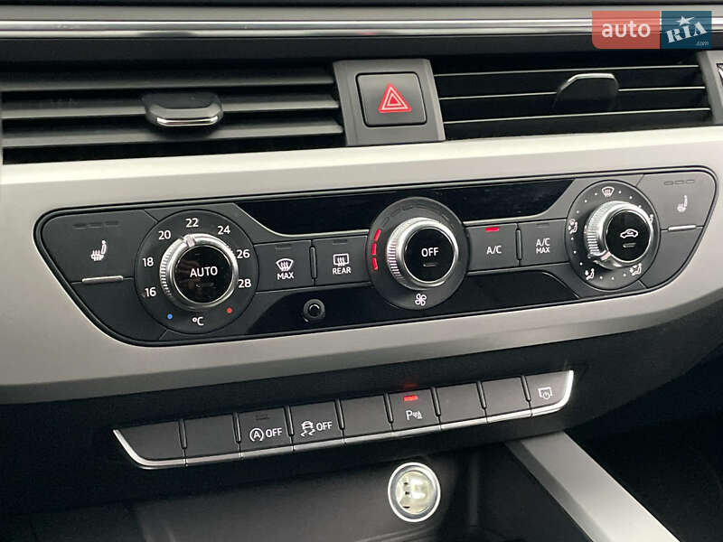 Универсал Audi A4 2018 в Киеве