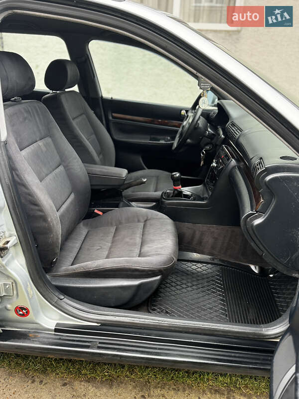 Универсал Audi A4 1997 в Снятине