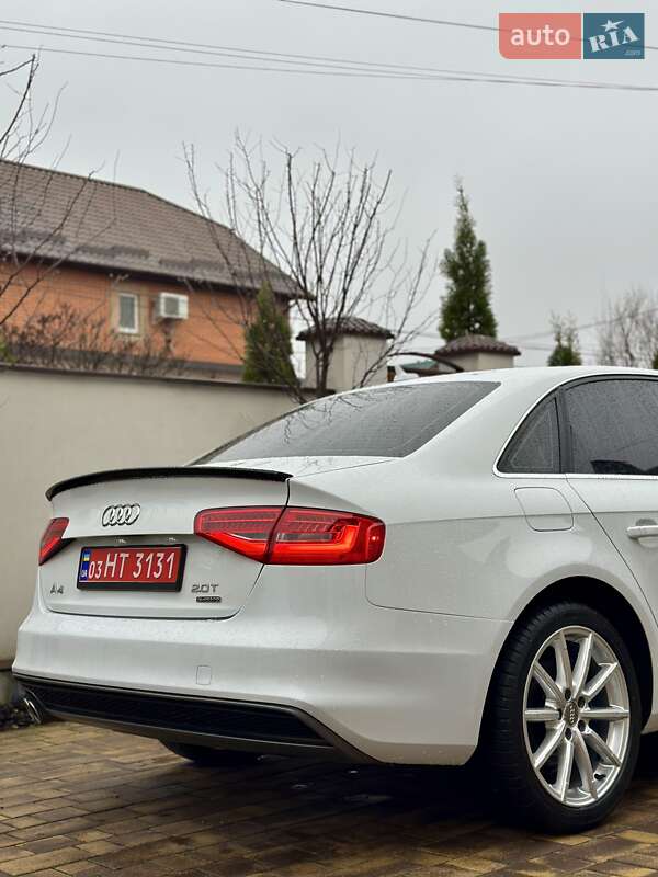 Седан Audi A4 2015 в Вінниці