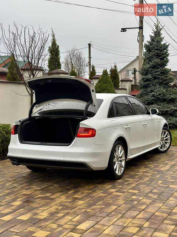 Седан Audi A4 2015 в Вінниці