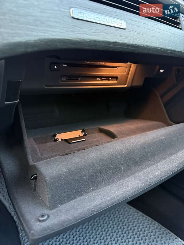 Седан Audi A4 2016 в Сумах