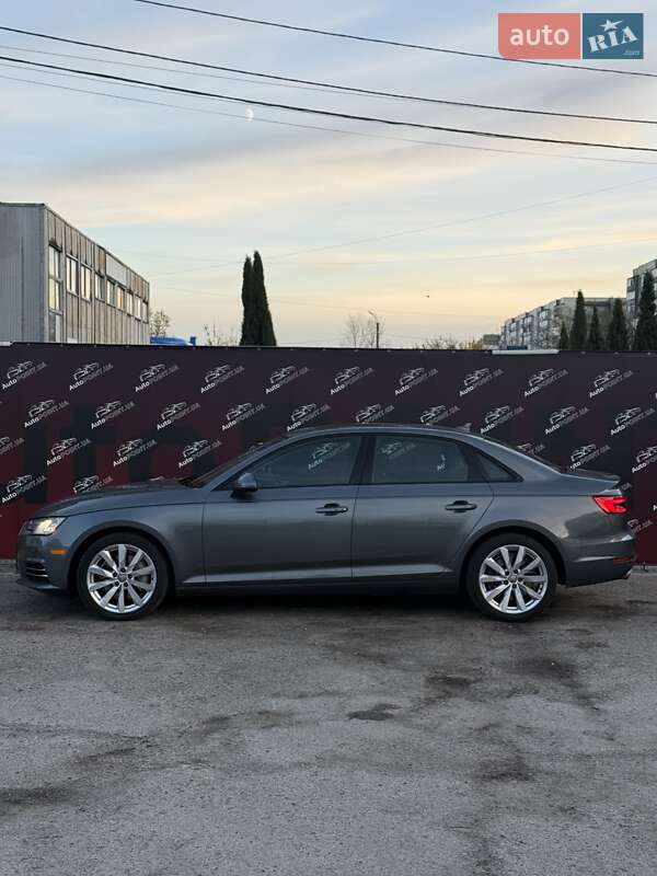 Седан Audi A4 2016 в Сумах