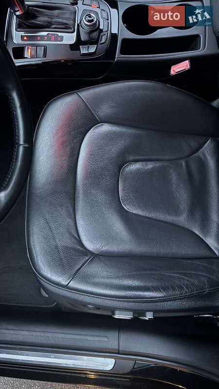 Седан Audi A4 2012 в Києві