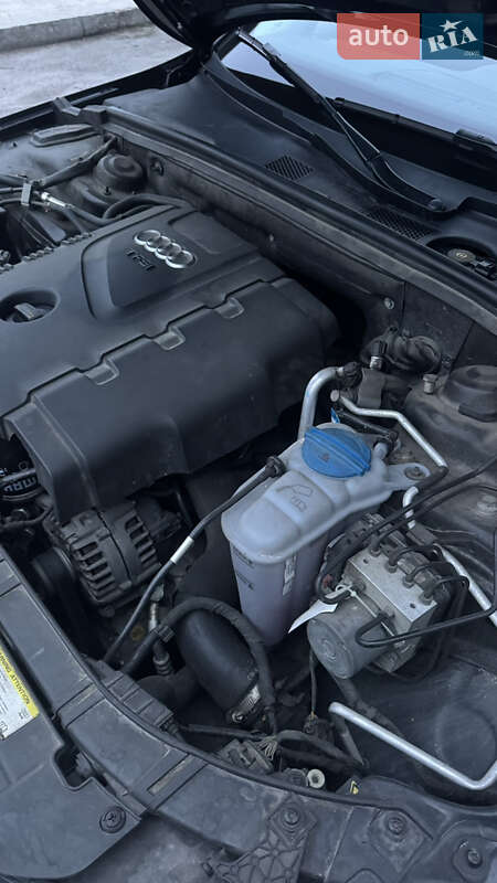 Седан Audi A4 2012 в Києві