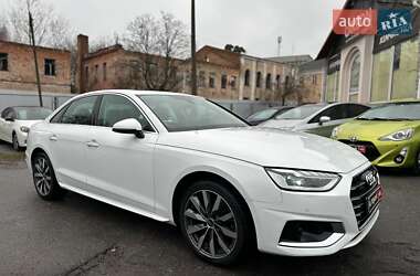 Седан Audi A4 2023 в Виннице
