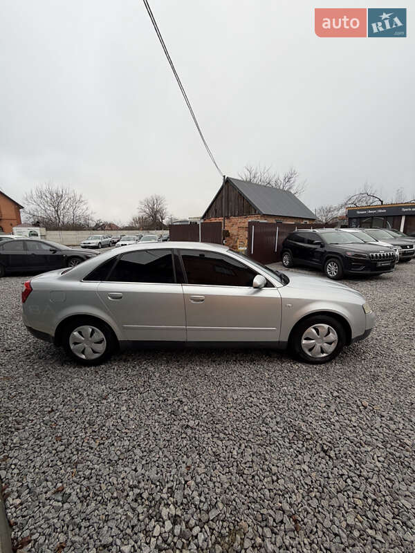 Седан Audi A4 2001 в Дергачах