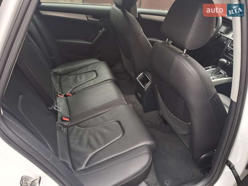 Седан Audi A4 2014 в Каменец-Подольском