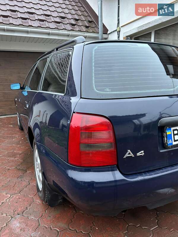 Универсал Audi A4 1996 в Киеве