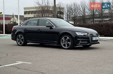 Седан Audi A4 2016 в Киеве