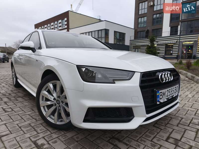 Седан Audi A4 2018 в Ромнах