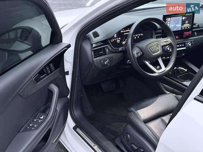 Седан Audi A4 2023 в Киеве