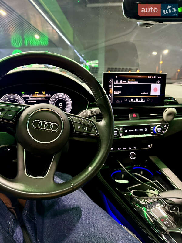 Седан Audi A4 2020 в Днепре