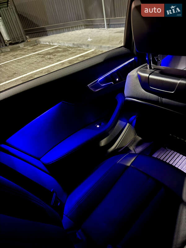 Седан Audi A4 2020 в Днепре