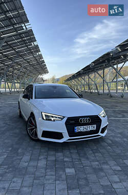 Седан Audi A4 2017 в Львові