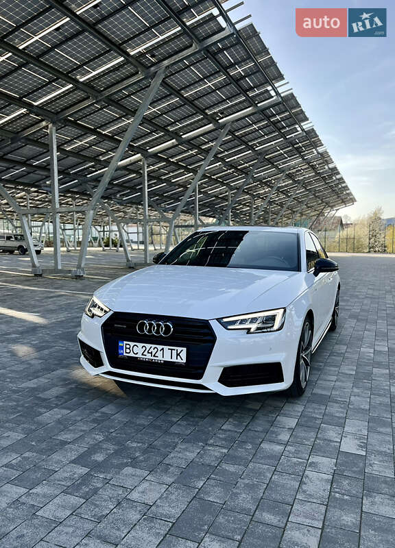 Седан Audi A4 2017 в Львове