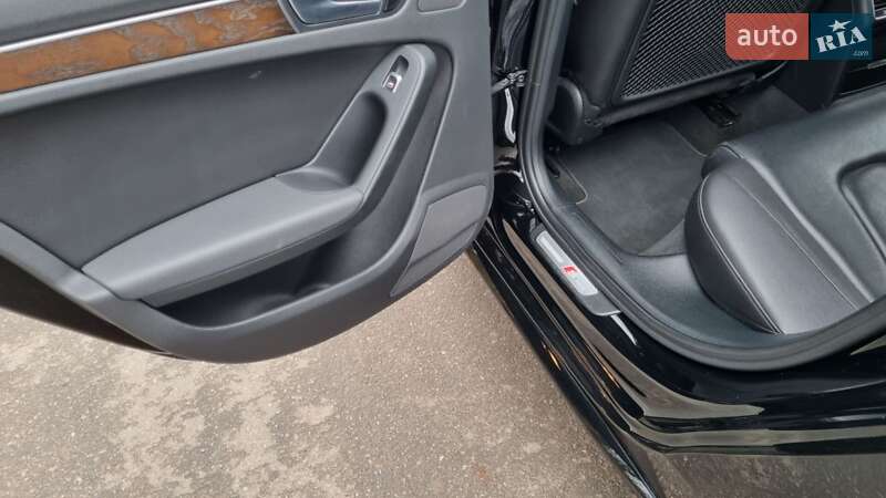 Седан Audi A4 2015 в Харкові