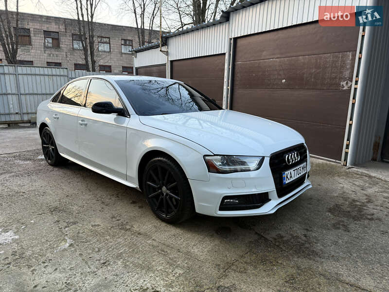 Седан Audi A4 2015 в Києві