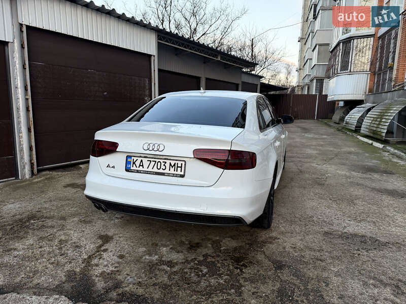 Седан Audi A4 2015 в Києві