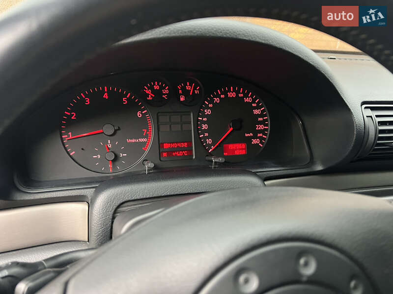 Универсал Audi A4 2000 в Луцке