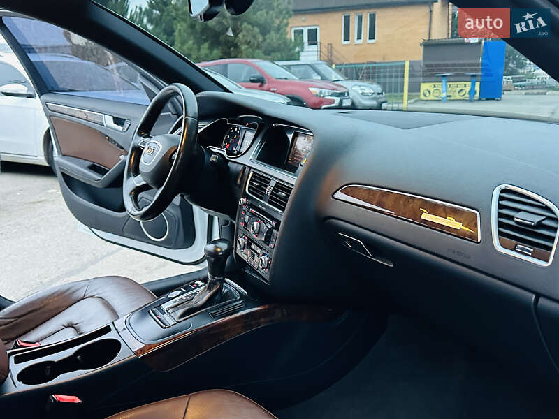 Седан Audi A4 2013 в Харкові