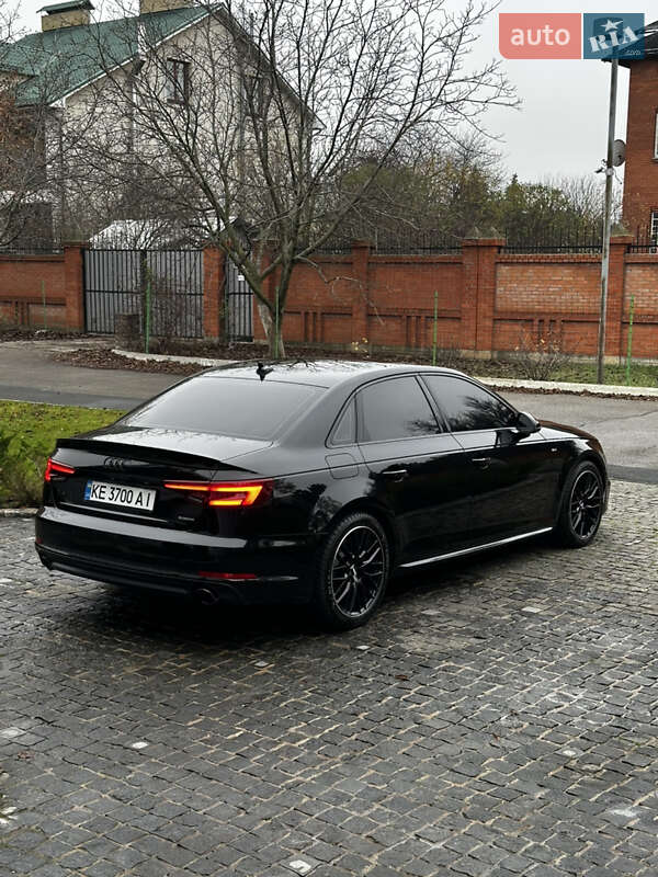 Седан Audi A4 2017 в Днепре