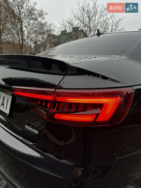 Седан Audi A4 2017 в Днепре