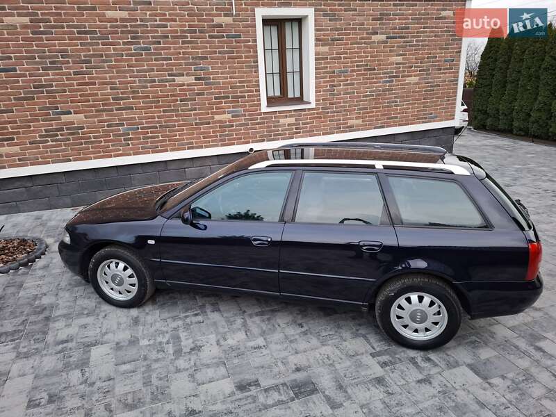 Универсал Audi A4 2000 в Черновцах