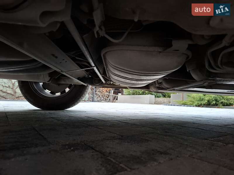 Универсал Audi A4 2000 в Черновцах