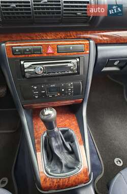 Универсал Audi A4 2000 в Черновцах