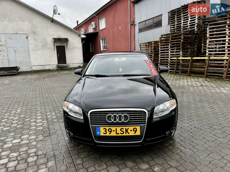 Седан Audi A4 2006 в Надворной