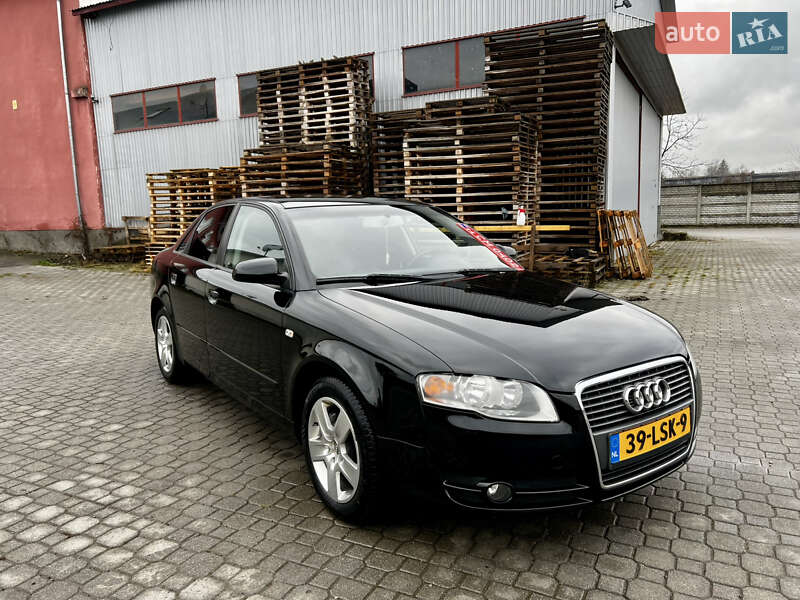 Седан Audi A4 2006 в Надворной