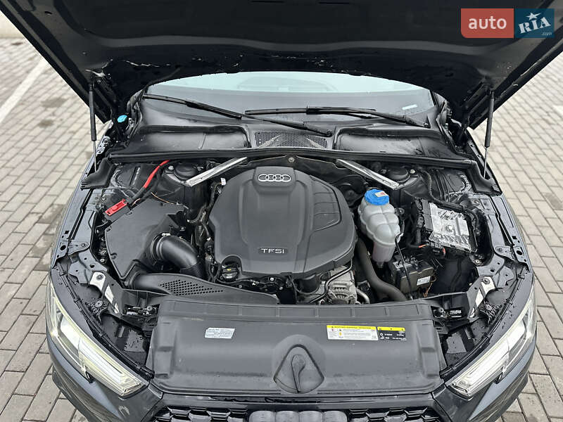 Седан Audi A4 2018 в Ровно