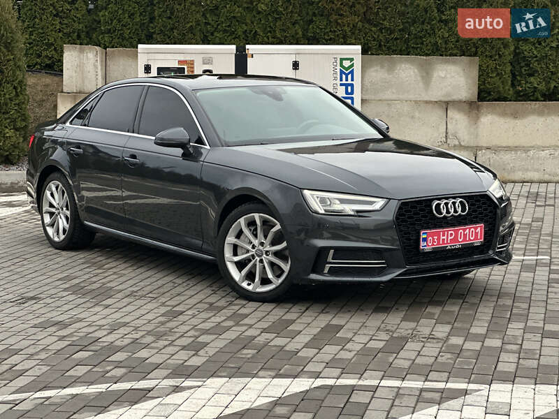 Седан Audi A4 2018 в Ровно