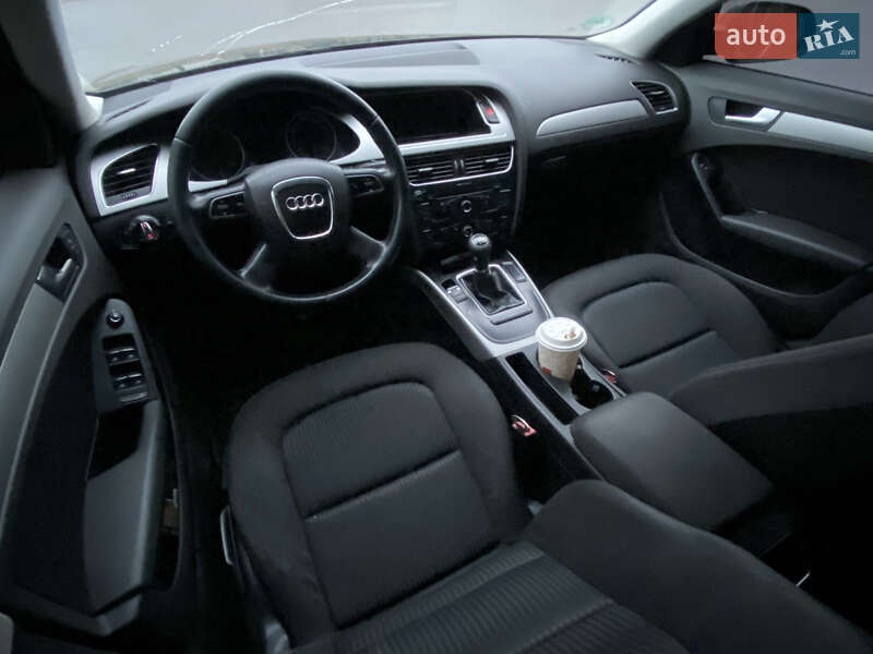 Седан Audi A4 2009 в Киеве