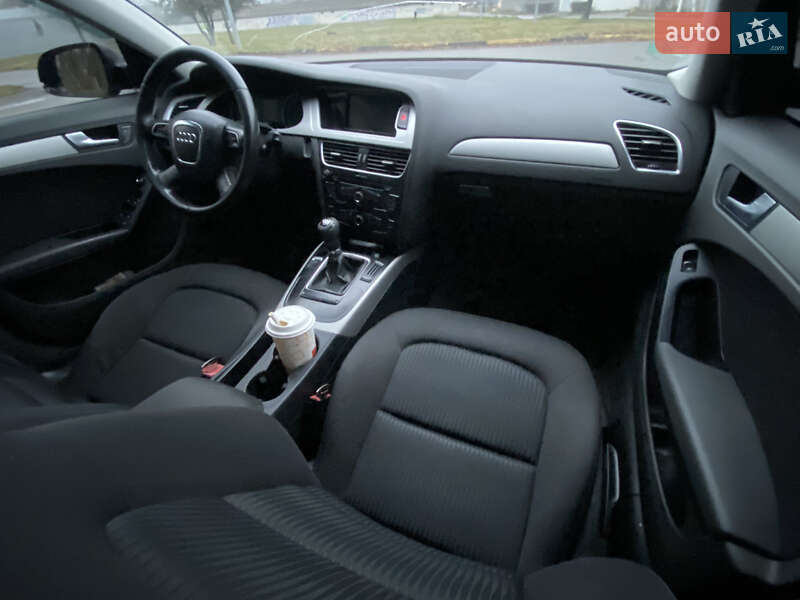 Седан Audi A4 2009 в Киеве