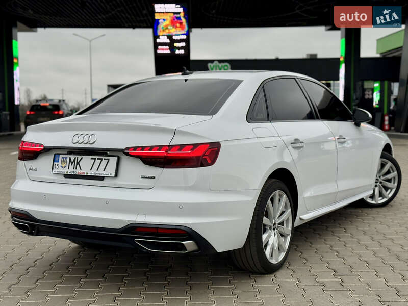 Седан Audi A4 2021 в Николаеве
