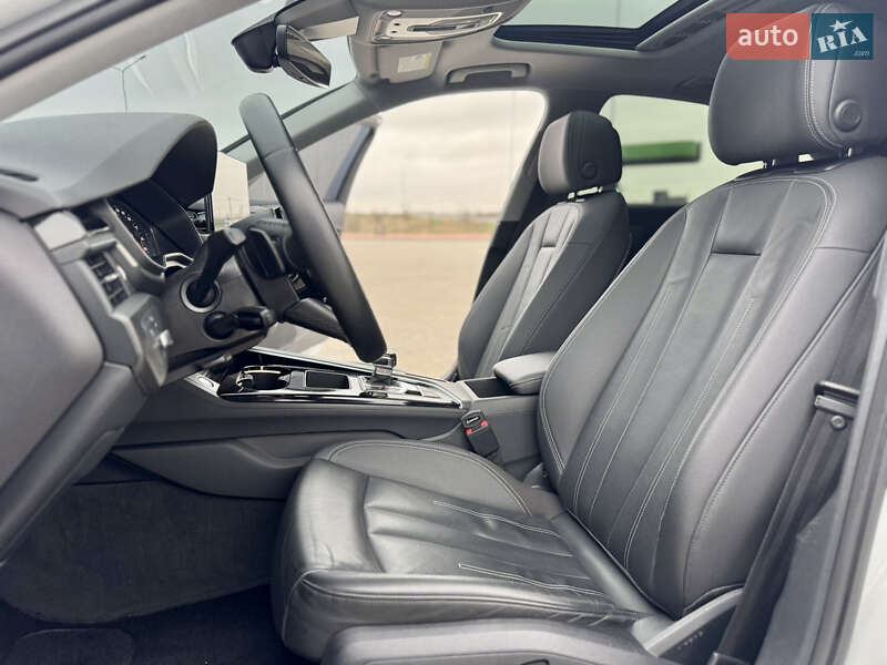 Седан Audi A4 2021 в Николаеве