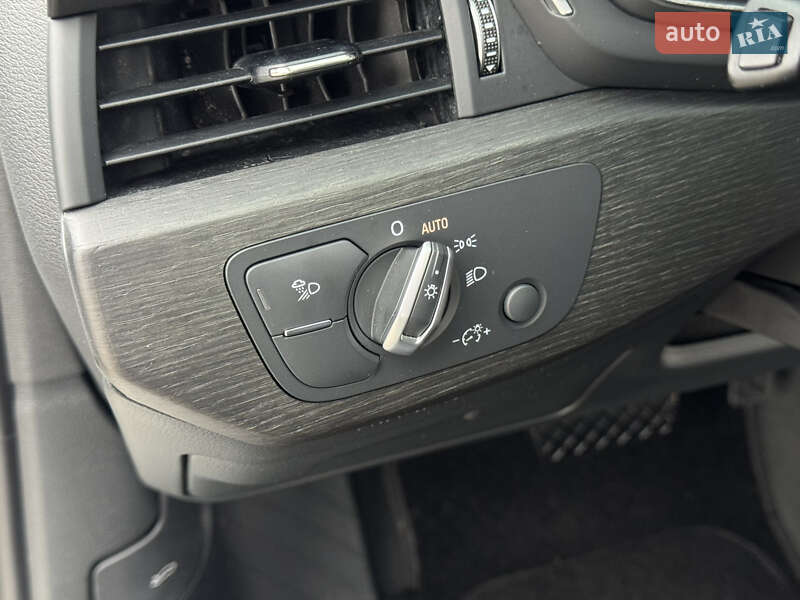 Седан Audi A4 2021 в Николаеве