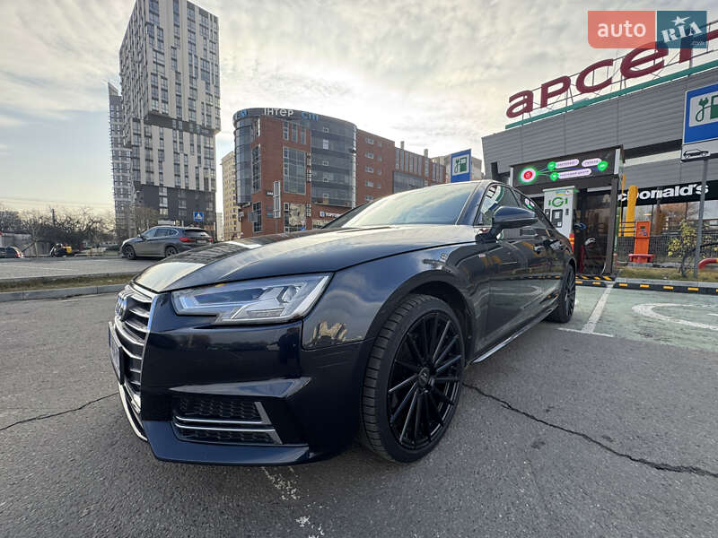 Седан Audi A4 2016 в Львове