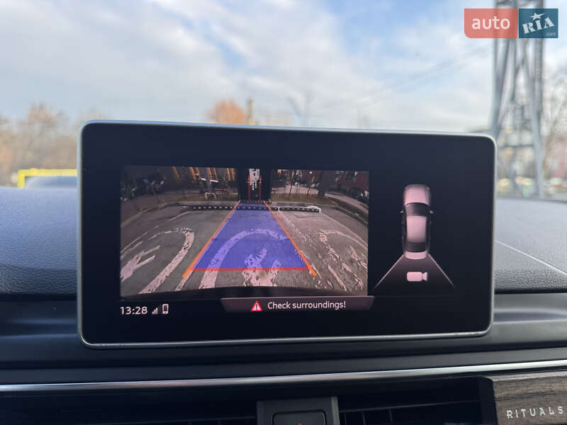 Седан Audi A4 2016 в Львове