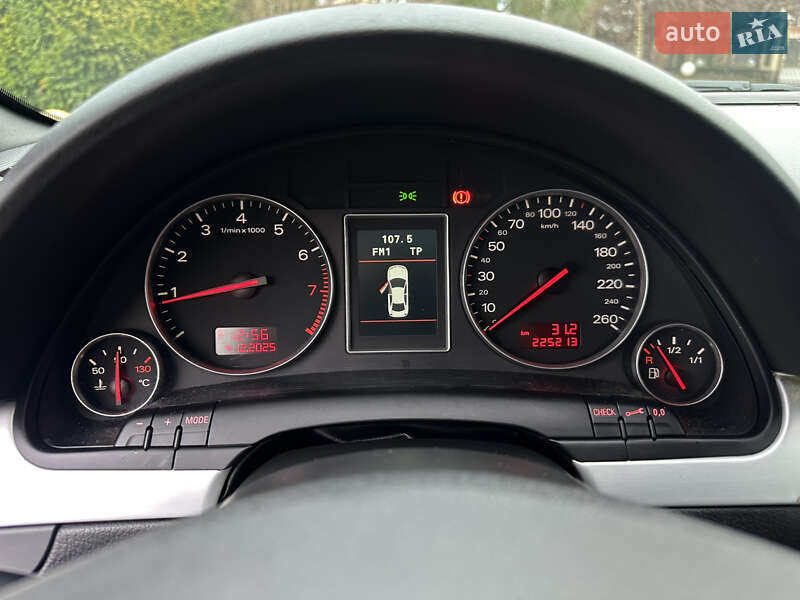 Универсал Audi A4 2004 в Сарнах