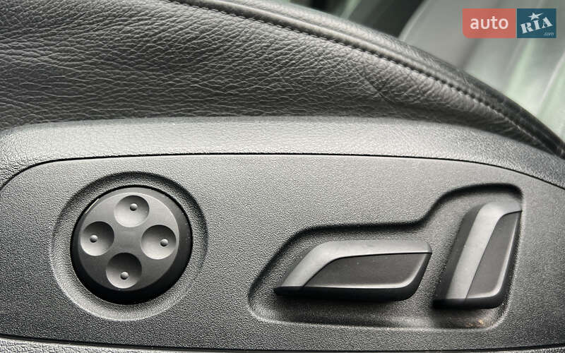 Седан Audi A4 2017 в Львове