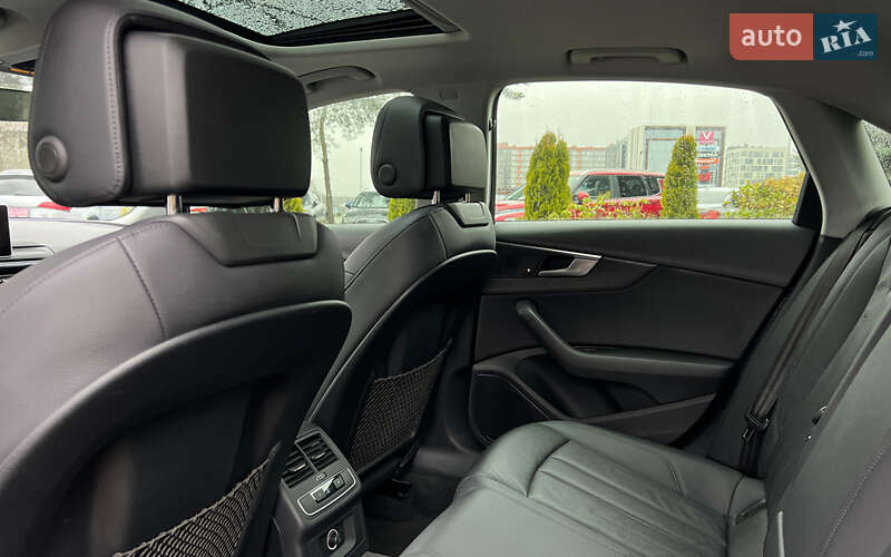 Седан Audi A4 2017 в Львове