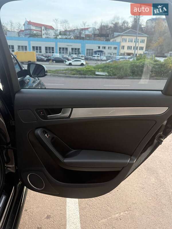 Седан Audi A4 2015 в Киеве фото 25 Седан Audi A4 2015 в Киеве