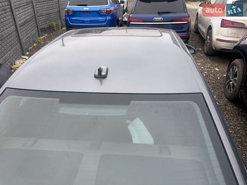 Седан Audi A4 2017 в Львове