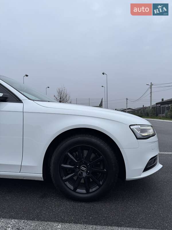 Седан Audi A4 2014 в Харькове