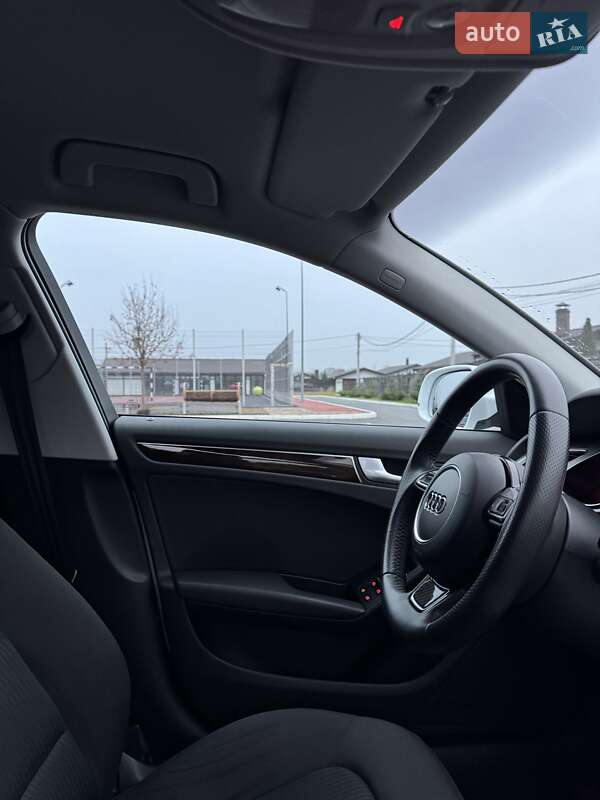 Седан Audi A4 2014 в Харькове